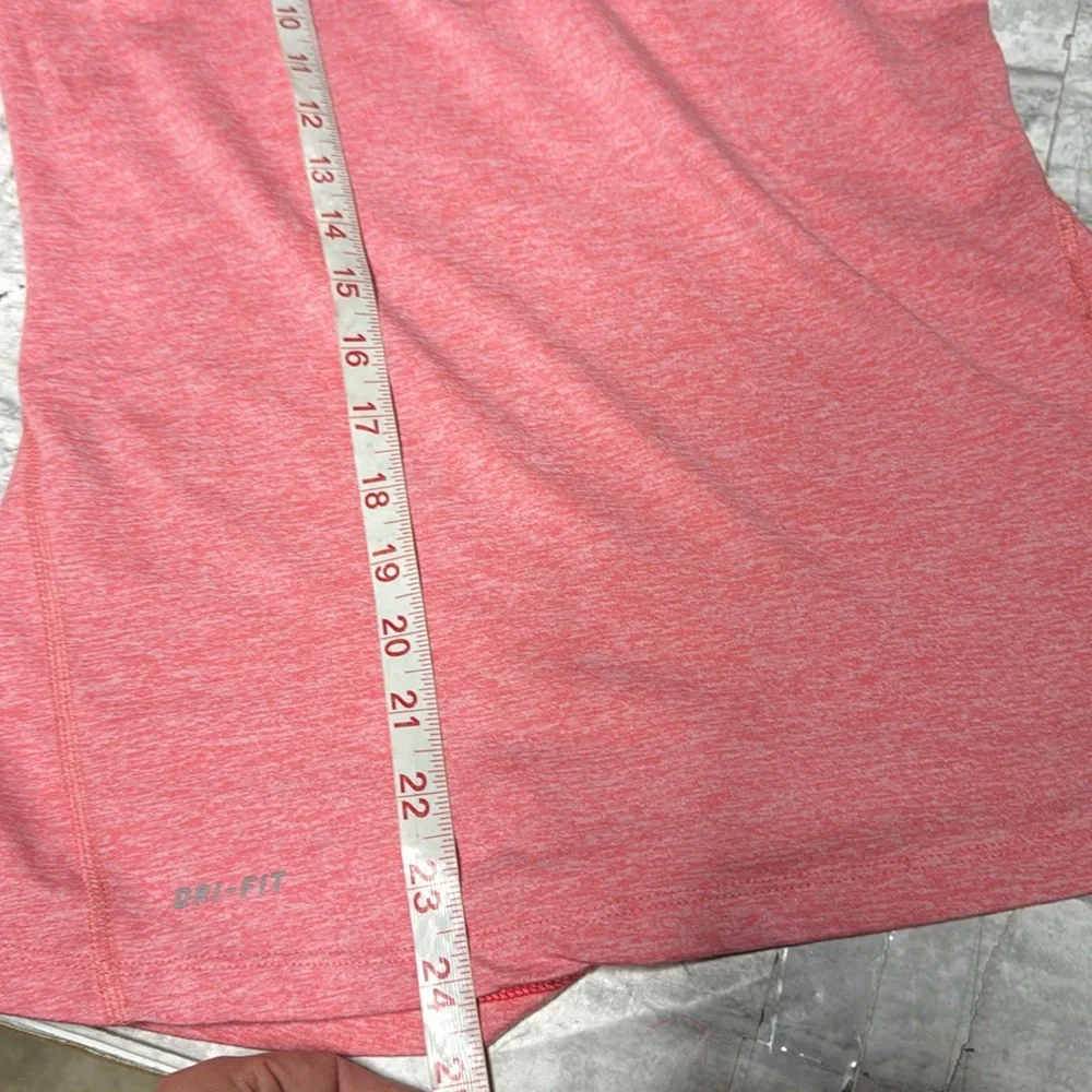 Nike running Pink Fitted with Long Sleeves activewear shirt size XS